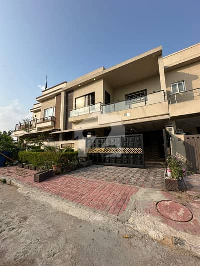 Double Storey 10 Marla House For sale In Bahria Town Phase 8 - Block I Rawalpindi Double Storey 10 Marla House For sale In Bahria Town Phase 8 - Block I Rawalpindi