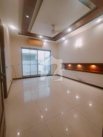 10 Marla House Available For Rent In Phase 5 K Block