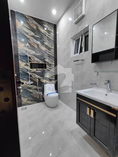 10 MARLA ( 35*70 ) NEW HOUSE FOR SALE Multi F-17 ISLAMABAD.