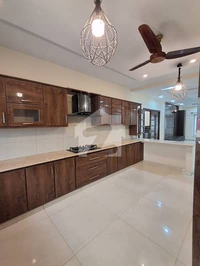 1 kanal Full house available for rent in dha phase 5