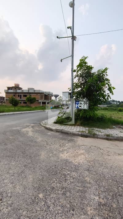 Prime 1 Kanal Plot For Sale In DHA Phase 5, Sector H Near Head Office Prime 1 Kanal Plot For Sale In DHA Phase 5, Sector H Near Head Office