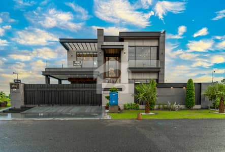 1 Kanal Beautiful House for Sale in UET Housing Society Lahore | Prime Location