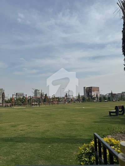 8 MARLA RESIDENTIAL PLOT NEAR MAIN ROAD AVAILABLE FOR SALE