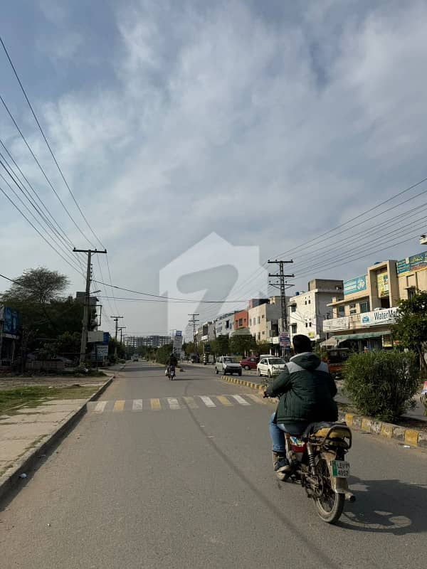 20 MARLA PLOT AVAILABLE FOR SALE 20 MARLA PLOT AVAILABLE FOR SALE