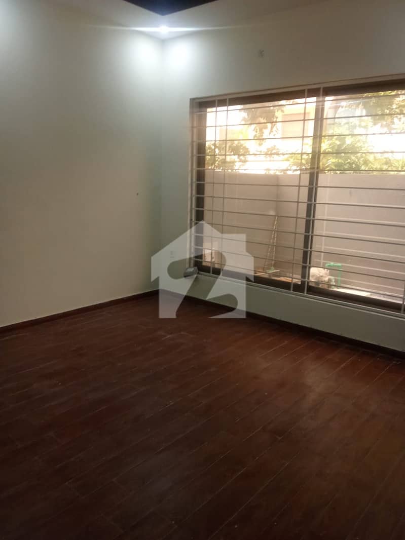 House Available For Sale B17 B Block House Available For Sale B17 B Block