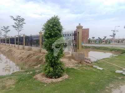 یونین گرین کالج روڈ,لاہور میں 3 مرلہ رہائشی پلاٹ 56.75 لاکھ میں برائے فروخت۔