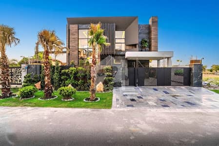 1 Kanal Top Quality Build Luxurious Beautiful Modern Design Villa For Sale In DHA Phase 7 Lahore Prime Location Near To Raya