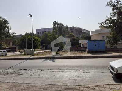 400 Sq Yd Ideal Location Plot for Sale in DHA Phase 1 Sector B1 Rawalpindi