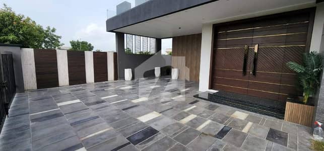 100 % Original Deal 1 Kanal Designed By Mansoor Nabi Corner Lavish Most Beautiful Modern House Available For Sale