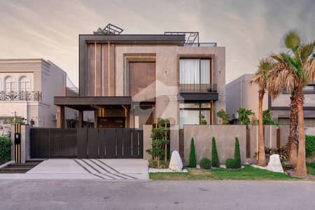 KANAL ULTRA MODERN SUPER LUXURY BUNGALOW FOR SALE ON TOP LACTION