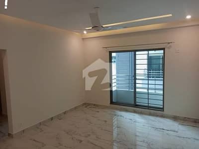 10 MARLA 3 BEDROOM APARTMENT AVAILABLE FOR RENT 10 MARLA 3 BEDROOM APARTMENT AVAILABLE FOR RENT