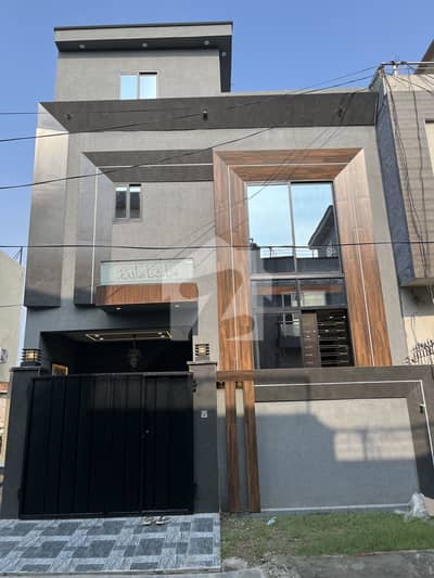 3 Marla Beautiful Modren Design & Corner House For Sale 3 Marla Beautiful Modren Design & Corner House For Sale