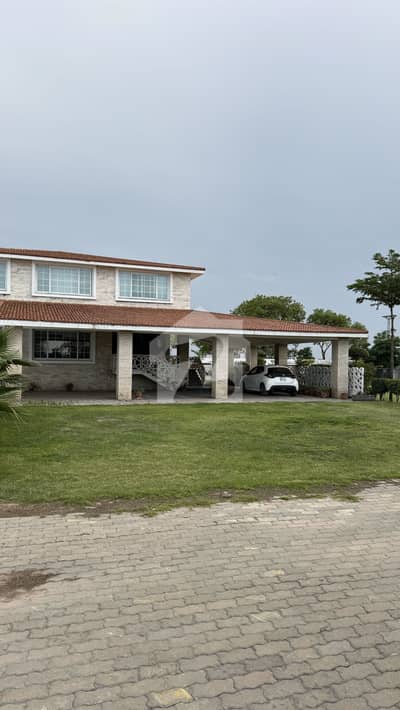 High class farm house with 48 kanal land Near M11 Lahore