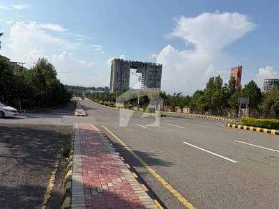 Gulberg Green Block Executive Corner Developed Possession Farmhouse with Extraland 40series Available For Sale Gulberg Green Block Executive Corner Developed Possession Farmhouse with Extraland 40series Available For Sale
