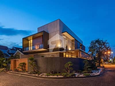 1000 Sq Yards Corner House At Prime Location Of K. D. A.