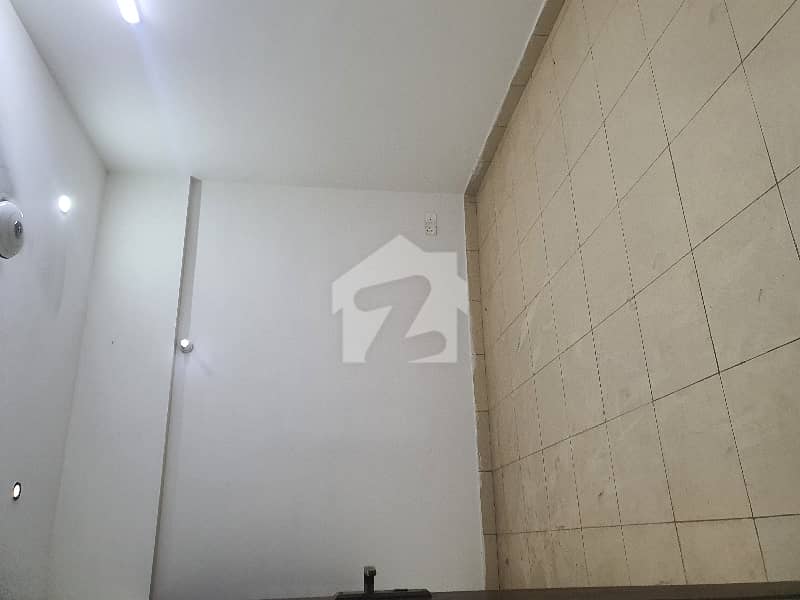 ڈی ایچ اے فیز 2 ایکسٹینشن ڈی ایچ اے ڈیفینس,کراچی میں 3 کمروں کا 5 مرلہ فلیٹ 75.0 ہزار میں کرایہ پر دستیاب ہے۔ ڈی ایچ اے فیز 2 ایکسٹینشن ڈی ایچ اے ڈیفینس,کراچی میں 3 کمروں کا 5 مرلہ فلیٹ 75.0 ہزار میں کرایہ پر دستیاب ہے۔