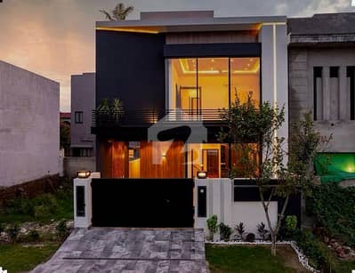 STUNNING 5 MARLA 3 BEDROOM HOUSE FOR SALE IN DHA 9 TOWN - IDEAL RESIDENTIAL PROPERTY