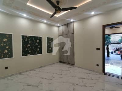10 Marla House For Rent In The Perfect Location Of Gulshan-E-Ravi - Block G
