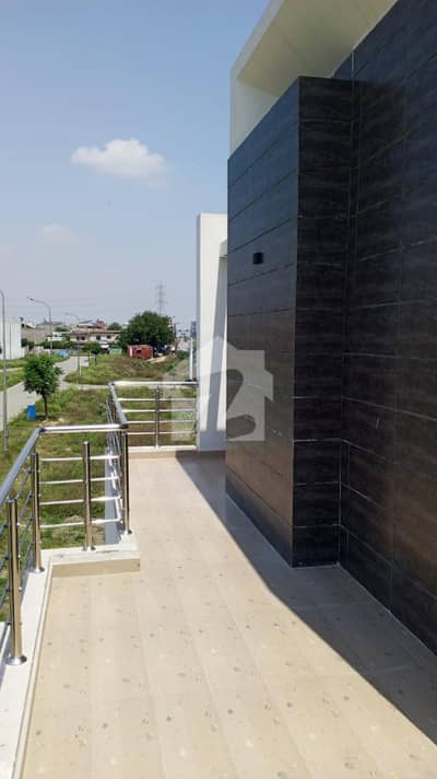 8 MARLA HOUSE FOR SALE ON URGENT BASIS- Owner Built House -Excellent Finish, Spacious & Ready to Move