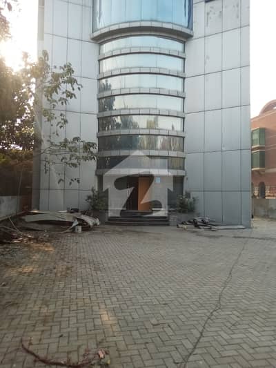 GULBERG ESTATE OFFER,50000 SQFT OFFICE FOR SALE GULBERG III LAHORE