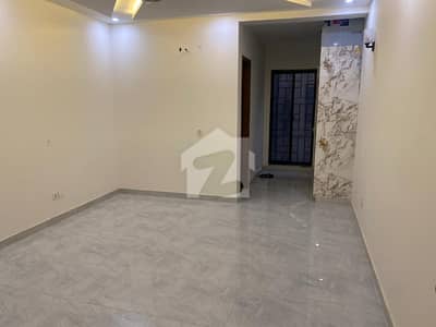 10 MARLA BRAND NEW PORTION SILENT OFFICE+ FAMILIES FOR RENT IN JOHAR TOWN LAHORE