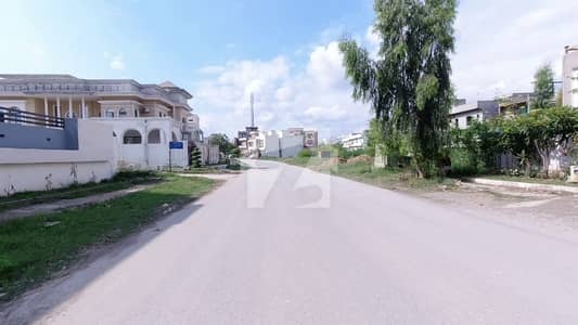 ایف ۔ 15/1 ایف ۔ 15,اسلام آباد میں 1 کنال رہائشی پلاٹ 2.5 کروڑ میں برائے فروخت۔