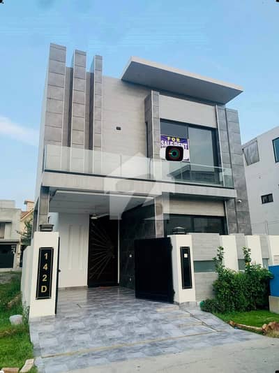 STUNNING 5 MARLA 3 BEDROOM HOUSE FOR SALE IN DHA 9 TOWN - IDEAL RESIDENTIAL PROPERTY