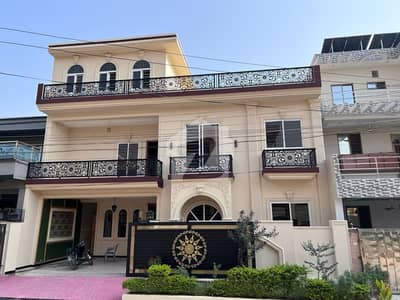 سوان گارڈن اسلام آباد میں 6 کمروں کا 10 مرلہ مکان 4.18 کروڑ میں برائے فروخت۔ سوان گارڈن اسلام آباد میں 6 کمروں کا 10 مرلہ مکان 4.18 کروڑ میں برائے فروخت۔