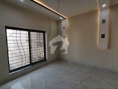 10 Marla Upper Portion For rent In Rs. 65000 Only