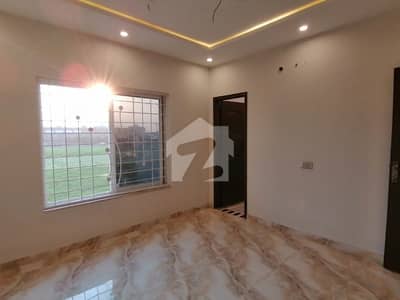A 10 Marla Upper Portion Located In Gulshan-e-Ravi - Block F Is Available For rent