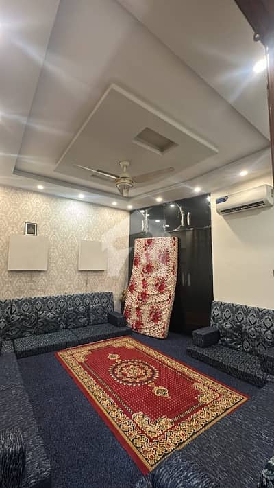 اولڈ مسلم ٹاؤن لاہور میں 4 کمروں کا 2 مرلہ مکان 2.25 کروڑ میں برائے فروخت۔