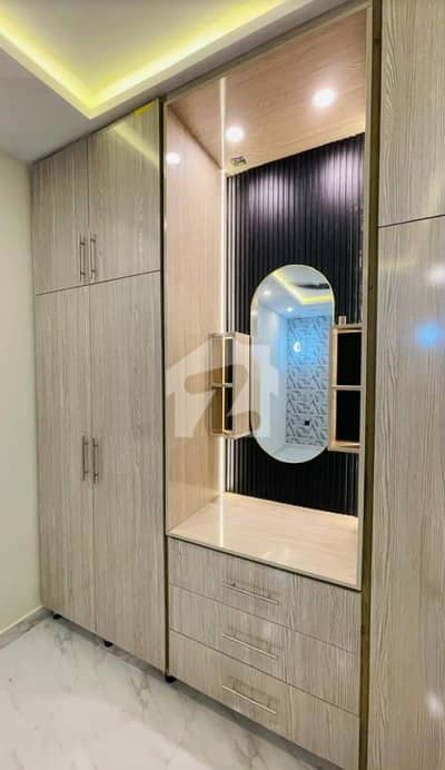 Luxurious 10 Marla Full House for Rent in Wapda Town Phase 1, Lahore