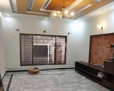 Investors Should rent This Upper Portion Located Ideally In D-12
