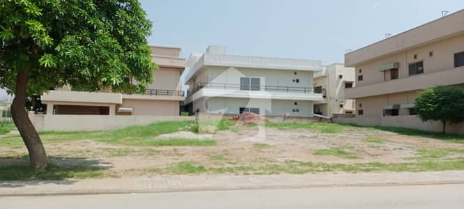 DHA Phase 5, Sector B . Top Of The Line Location , Main 4th Avenue plot for sale DHA Phase 5, Sector B . Top Of The Line Location , Main 4th Avenue plot for sale