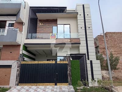 Get Your Hands On Prime Location House In Faisalabad Best Area