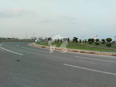 ڈی ایچ اے فیز 7 - بلاک ٹی ڈی ایچ اے فیز 7,ڈی ایچ اے ڈیفینس,لاہور میں 1 کنال رہائشی پلاٹ 13.0 کروڑ میں برائے فروخت۔ ڈی ایچ اے فیز 7 - بلاک ٹی ڈی ایچ اے فیز 7,ڈی ایچ اے ڈیفینس,لاہور میں 1 کنال رہائشی پلاٹ 13.0 کروڑ میں برائے فروخت۔