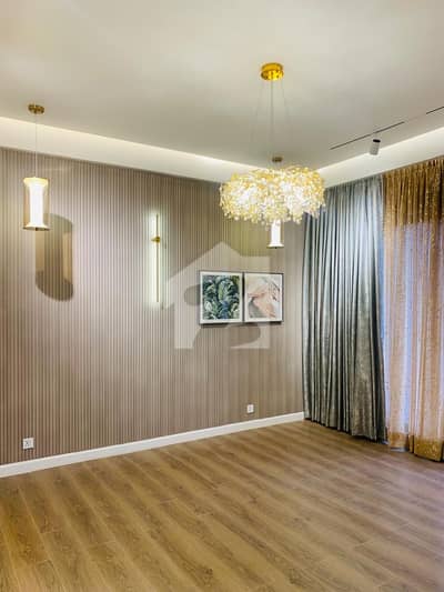 7 Marla Hot Location In Serene Villas