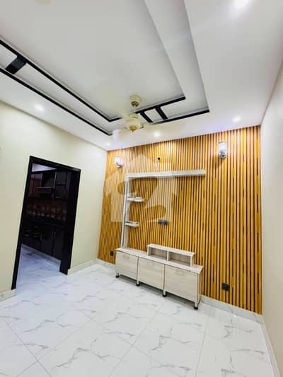 5 Marla Brand New Modern Design Lavish House For Sale In Park View City Lahore | For Discounted Price And Original Pictures Download The App "Signature Lands". 5 Marla Brand New Modern Design Lavish House For Sale In Park View City Lahore | For Discounted Price And Original Pictures Download The App "Signature Lands".