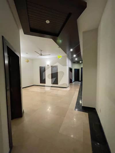 E-11/2 Islamabad 14Marla Ground Portion For Rent 3bed with washroom Drawing Dining Tvl Kichen Servant Room sharing Gas Electric Metr Sept E-11/2 Islamabad 14Marla Ground Portion For Rent 3bed with washroom Drawing Dining Tvl Kichen Servant Room sharing Gas Electric Metr Sept