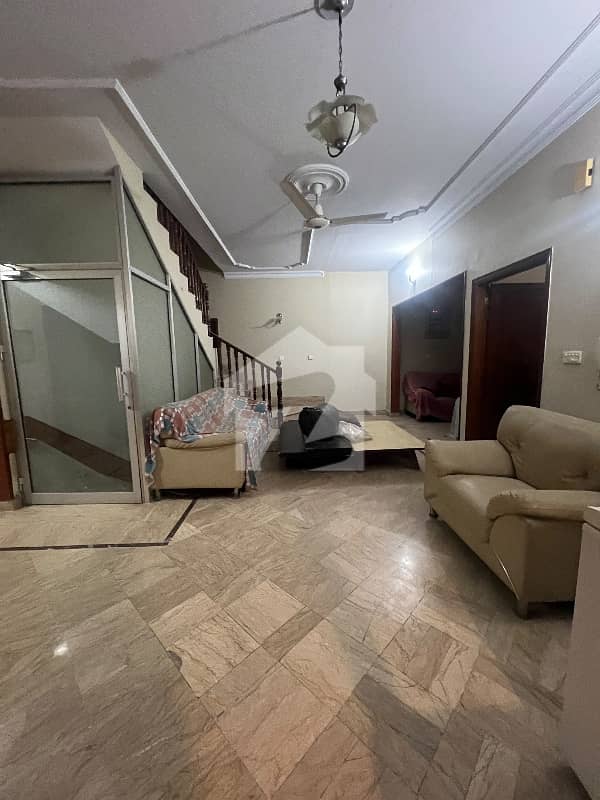 300 YARDS INDEPENDENT HOUSE 300 YARDS INDEPENDENT HOUSE