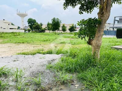 ڈی ایچ اے رومانزا گالف کمیونٹی ڈی ایچ اے ڈیفینس,ملتان میں 1 کنال رہائشی پلاٹ 2.5 کروڑ میں برائے فروخت۔ ڈی ایچ اے رومانزا گالف کمیونٹی ڈی ایچ اے ڈیفینس,ملتان میں 1 کنال رہائشی پلاٹ 2.5 کروڑ میں برائے فروخت۔