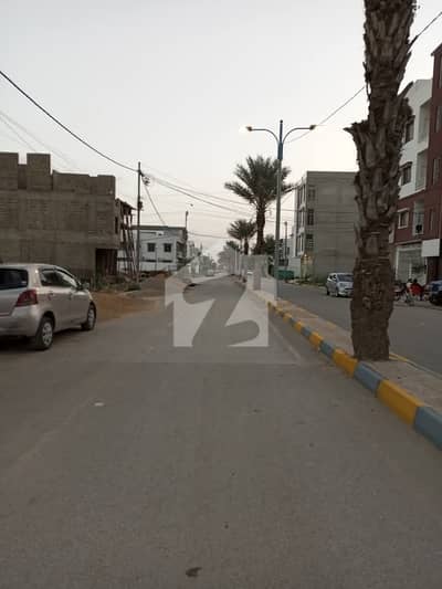 Prime Location Commercial Plot For Grabs In 88 Square Yards Karachi
