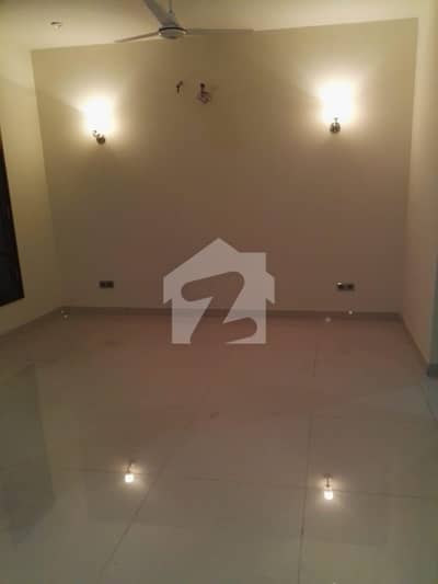 300 Yards Bungalow Rent