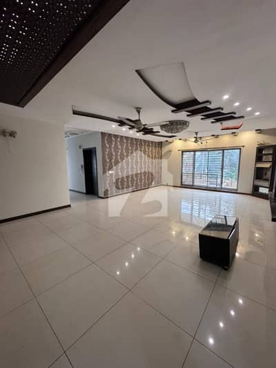 BRAND NEW UPPER PORTION 3 BEDROOM AVAILABLE