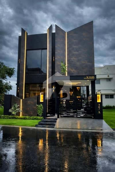 5 MARLA DESIGNER HOUSE AVAILABLE FOR SALE IN DHA PHASE 9 TOWN