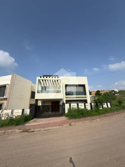 Upgraded & Modern 4 Bed House (244 Sq Yd) in Sector B, DHA Phase 3 Excellent Value! Upgraded & Modern 4 Bed House (244 Sq Yd) in Sector B, DHA Phase 3 Excellent Value!