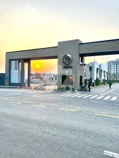 10 MARLA FACING PARK Brand New 3 BED FLAT AVAILABLE FOR RENT IN ASKARI 11 Sec D