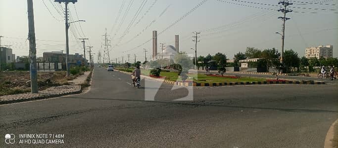 ایل ڈی اے ایوینیو ۔ بلاک جے ایل ڈی اے ایوینیو,لاہور میں 10 مرلہ رہائشی پلاٹ 1.74 کروڑ میں برائے فروخت۔