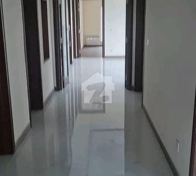 20 Marla House For Sale In E-11/3