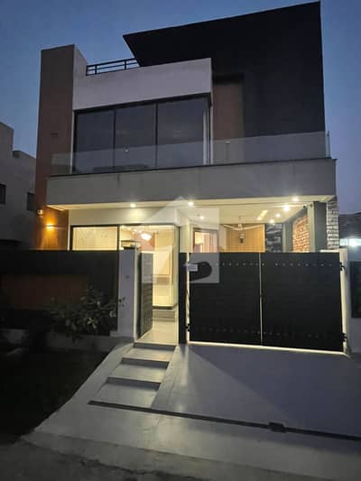 Most Beautiful 5 Marla Modern House Available For Sale In DHA 9 Town Block A